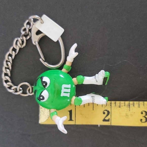 Ms Green M&M's Key Chain - Picture 4 of 4